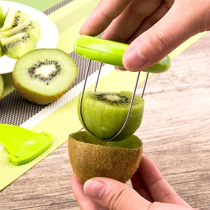 2-in-1 Kiwi Cutter & Scoop Tool